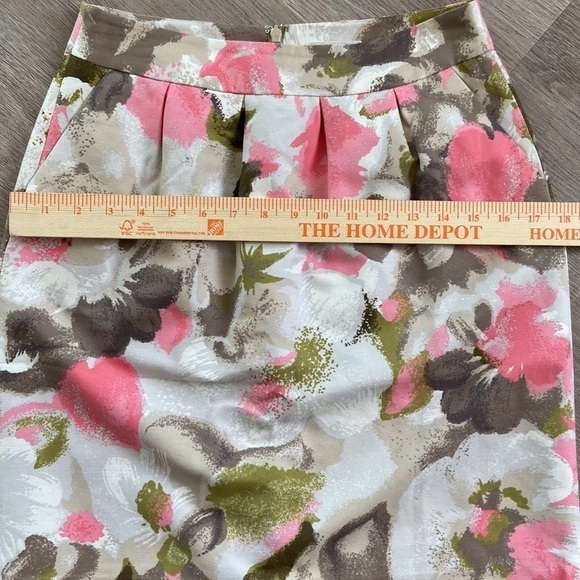 Halogen Floral Print MIDI Skirt Size 4P NWOT - Picture 8 of 13